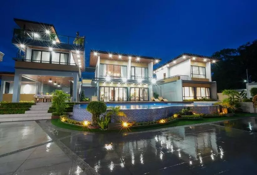 リゾートホテル Damienerose Garden Villa