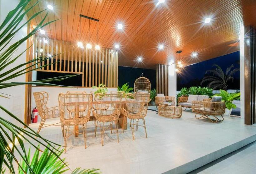 منتجع Damienerose Garden Villa