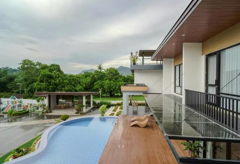 リゾートホテル Damienerose Garden Villa