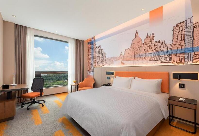 佛山三龙湾希尔顿欢朋酒店