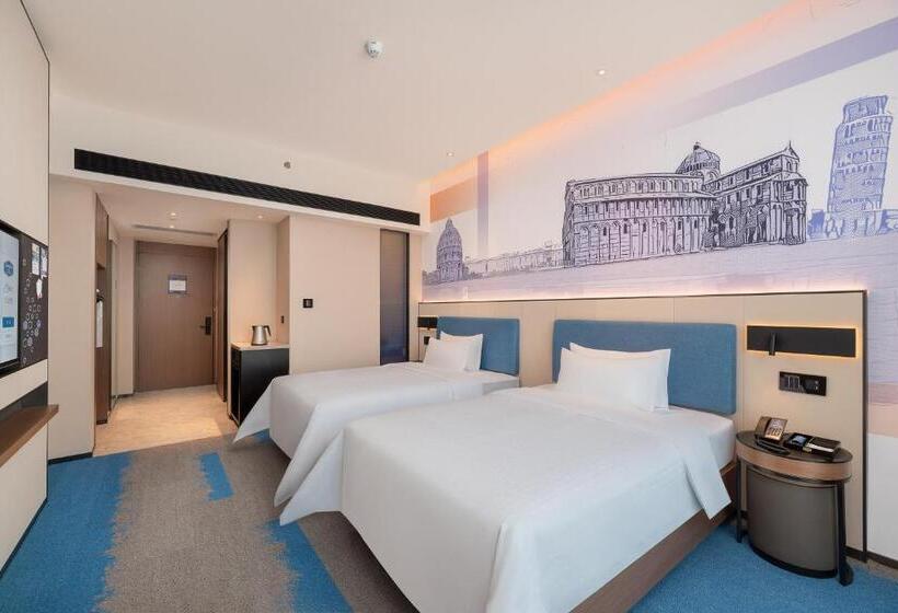 佛山三龙湾希尔顿欢朋酒店