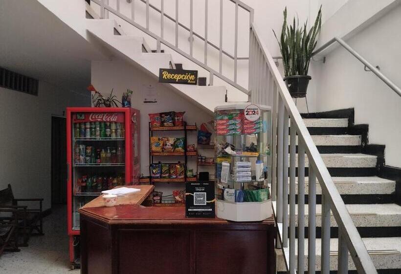 Astoria Hotel Confortable