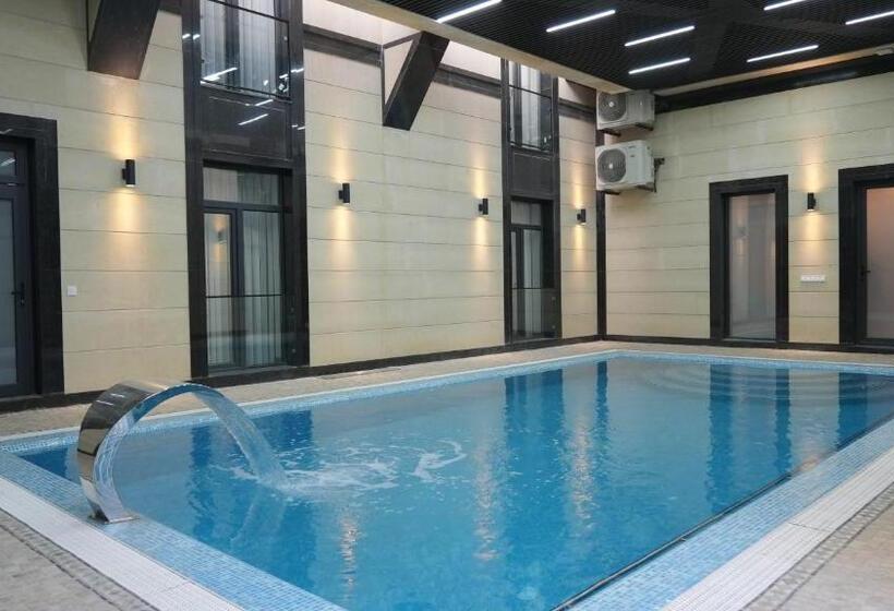 Avant Hotel Tashkent Pool&terrace
