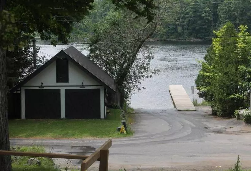 Aamiaismajoitus (B&B) Cranberry Moon Inn