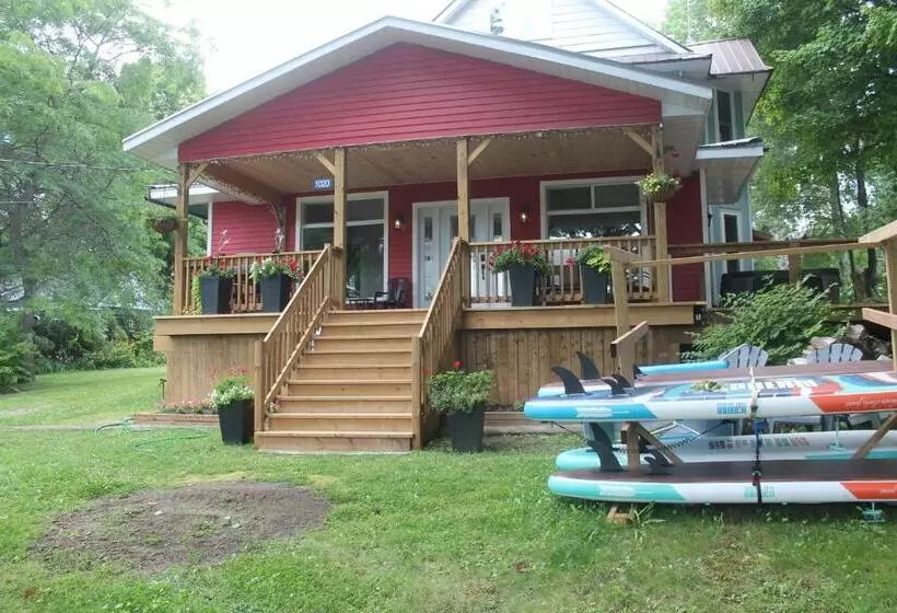 Aamiaismajoitus (B&B) Cranberry Moon Inn