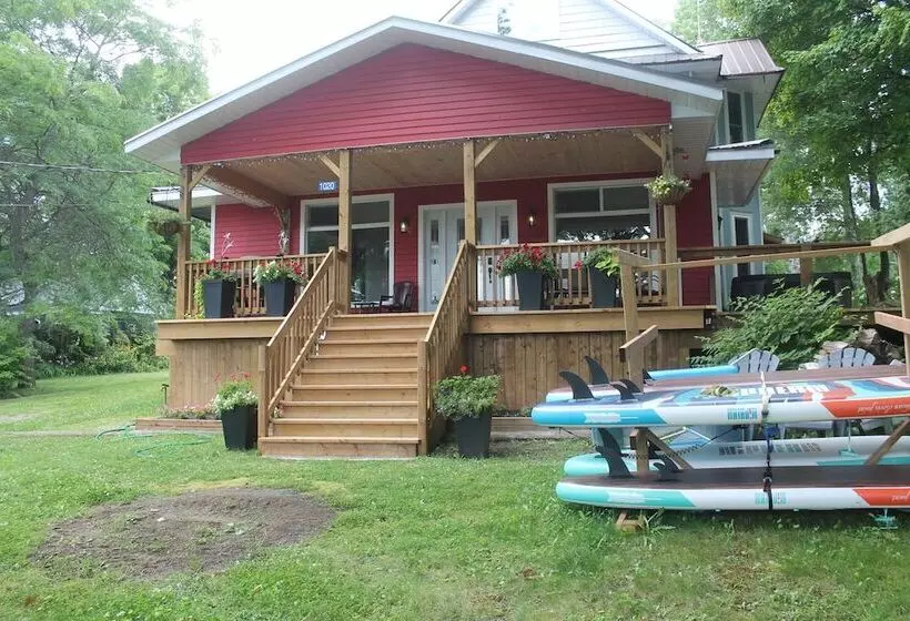 Aamiaismajoitus (B&B) Cranberry Moon Inn