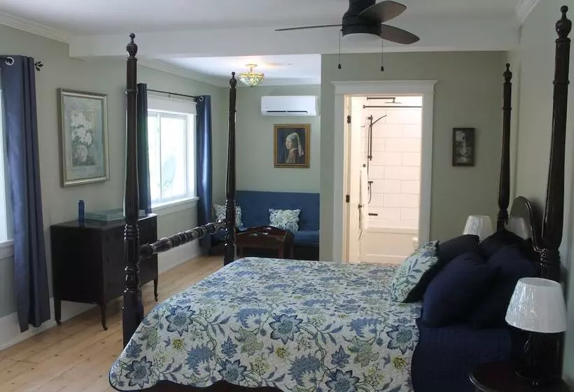 Aamiaismajoitus (B&B) Cranberry Moon Inn