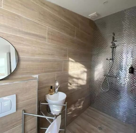 Aamiaismajoitus (B&B) Le 5 Bis