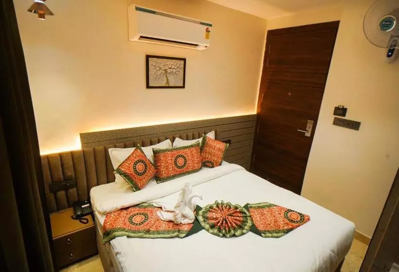 هتل Ammison Inn & Suites