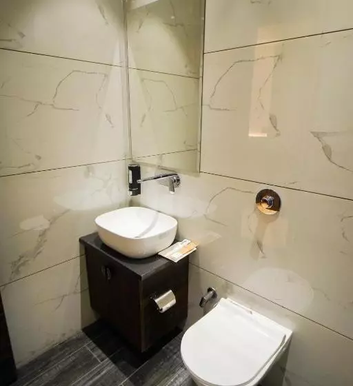 هتل Ammison Inn & Suites