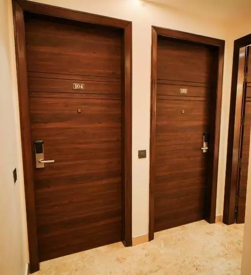 هتل Ammison Inn & Suites