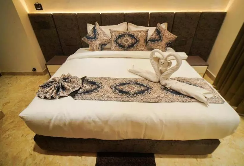هتل Ammison Inn & Suites