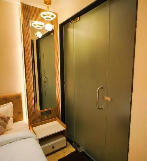 هتل Ammison Inn & Suites