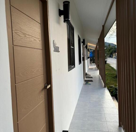 Hotel Baansuwansomboon