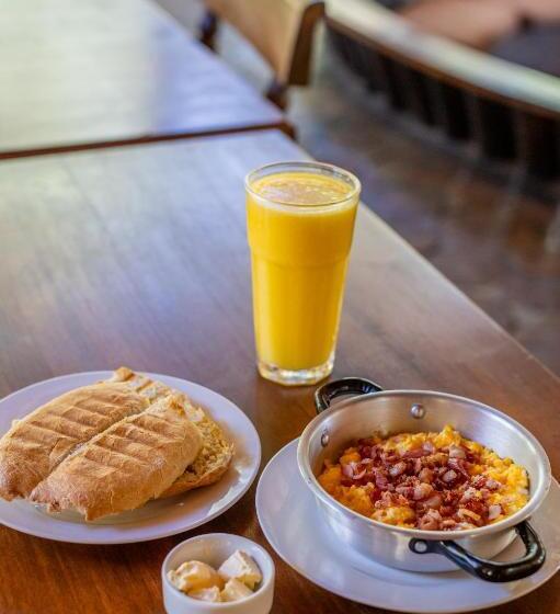 Hotel Parque Chillan   Caja Los Héroes