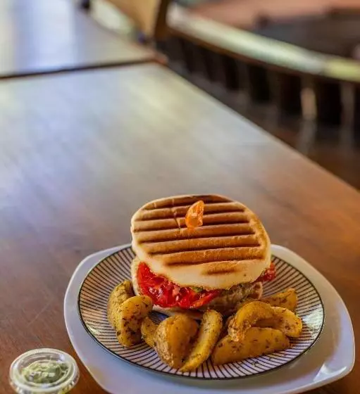 Hotelli Parque Chillan   Caja Los Héroes