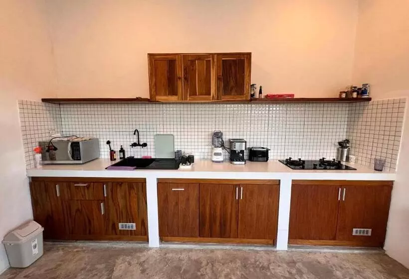 ホテル Unique Canggu Guest House