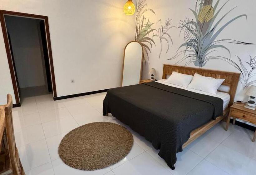 Отель Unique Canggu Guest House