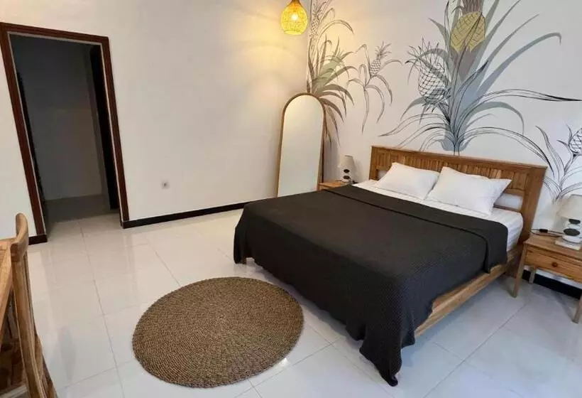 ホテル Unique Canggu Guest House
