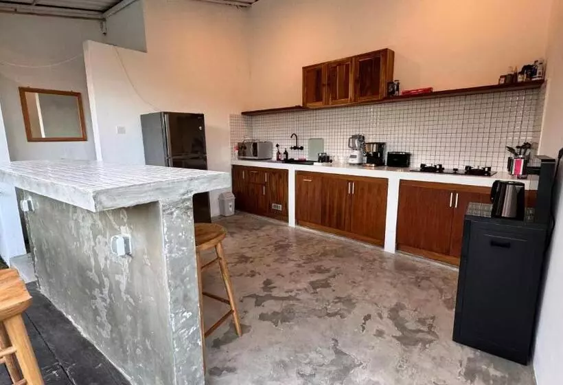 ホテル Unique Canggu Guest House
