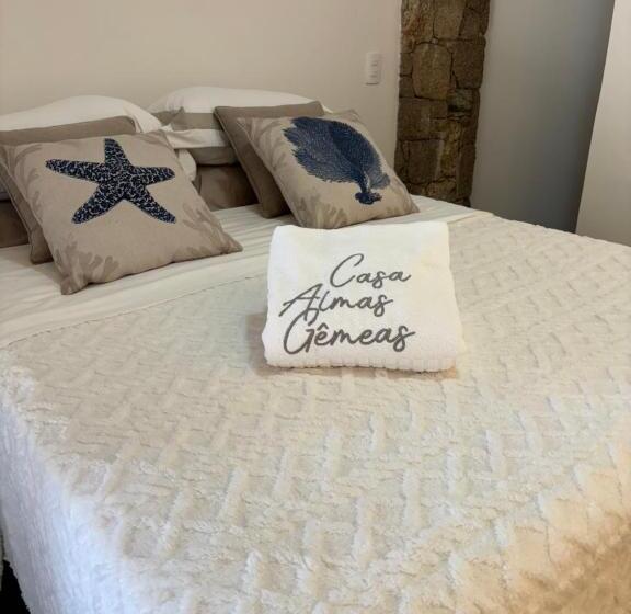 Pensão Almas Gêmeas Suíte Varanda