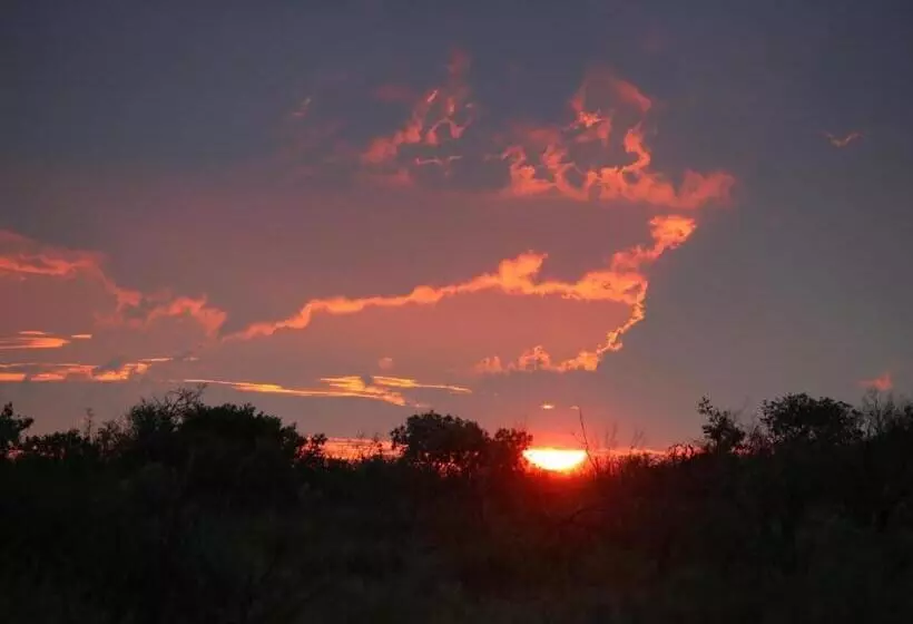 پانسیون Fairview Manor