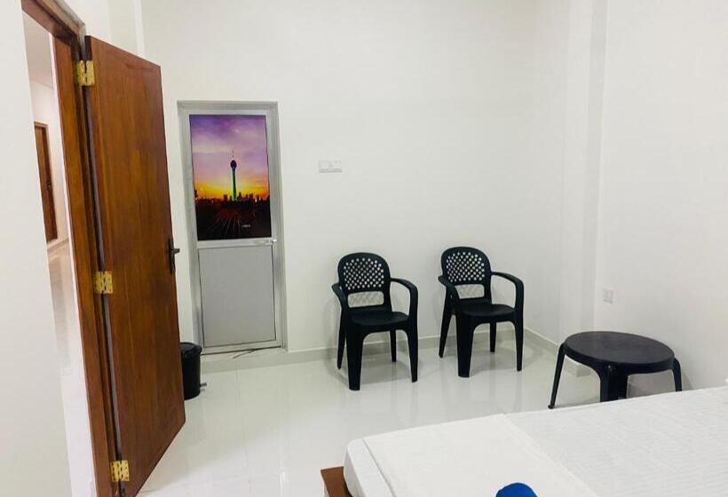 بنسيون Shell House