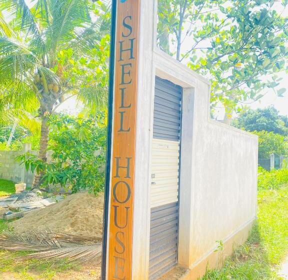 بنسيون Shell House