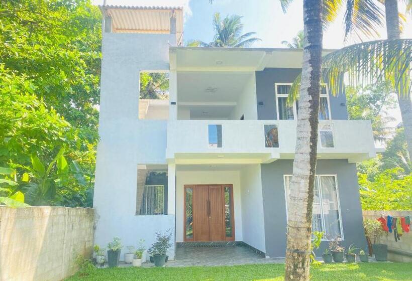 بنسيون Shell House