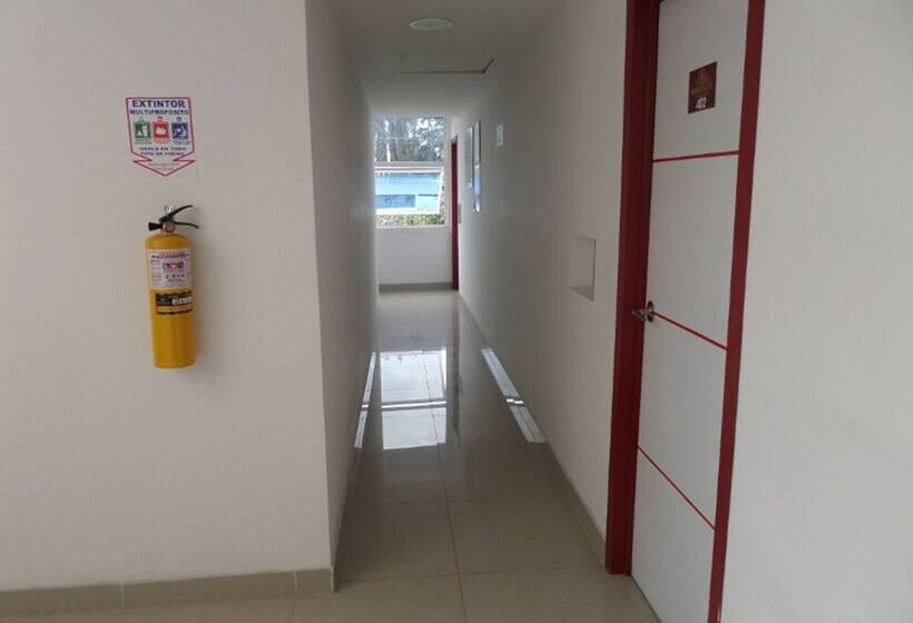 Apartahotel Barcelot