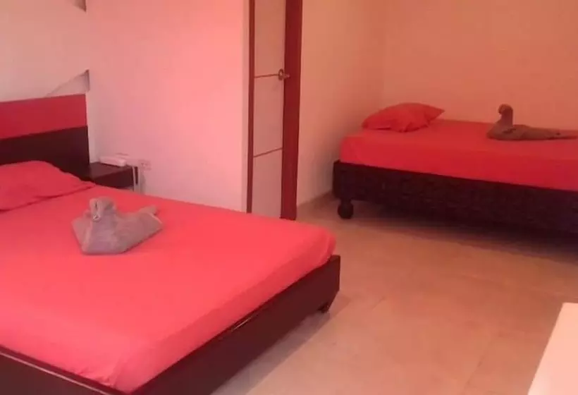 Apartahotel Barcelot