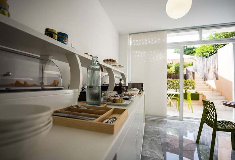 ベッドアンドブレックファースト Aether Suites Tropea   Free Private Parking