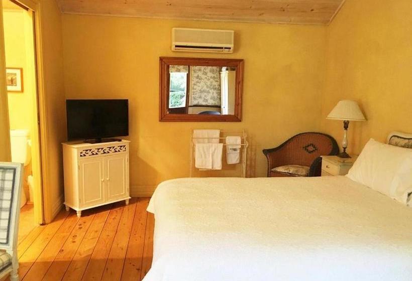 민박 Cotehele  The Magistrates House