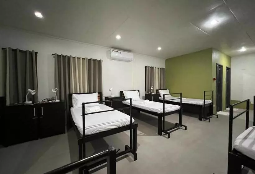 Happy Camper Hostel