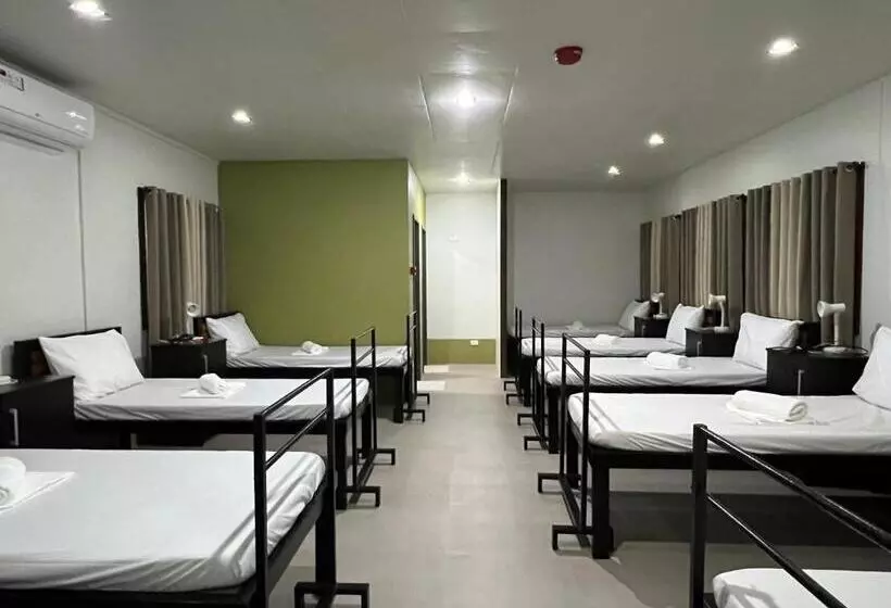 Happy Camper Hostel