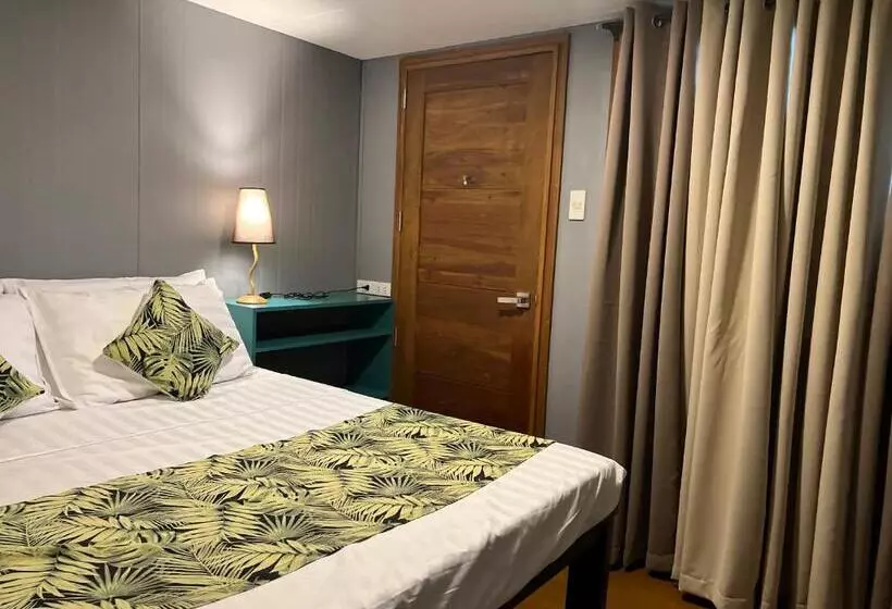 Happy Camper Hostel