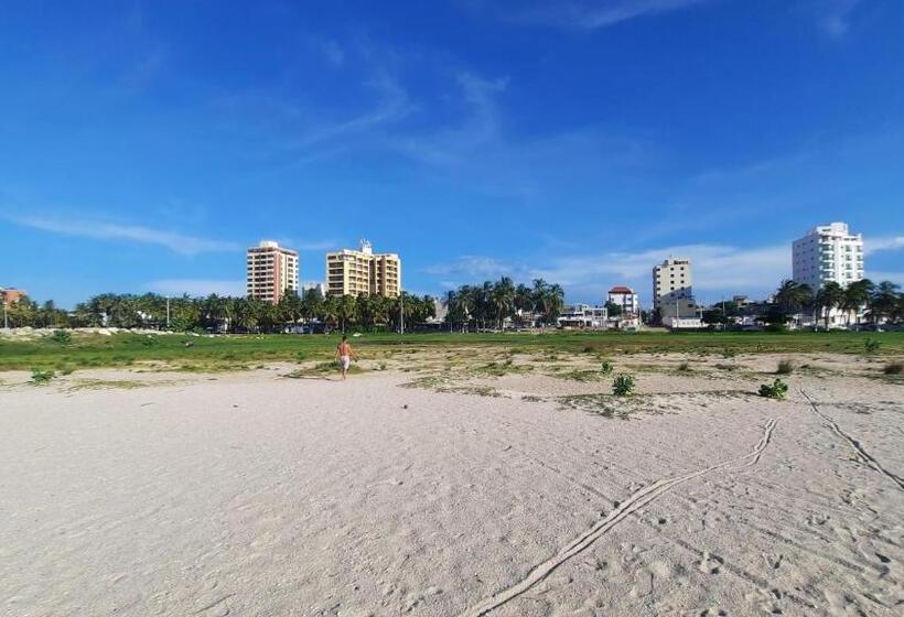 Otel Brisas Del Nare