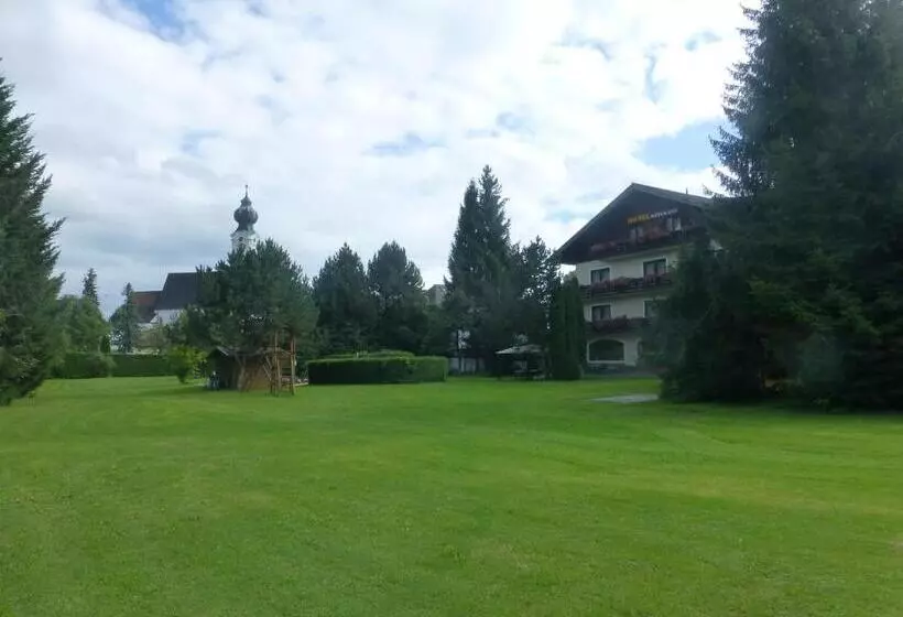 هتل Weismann
