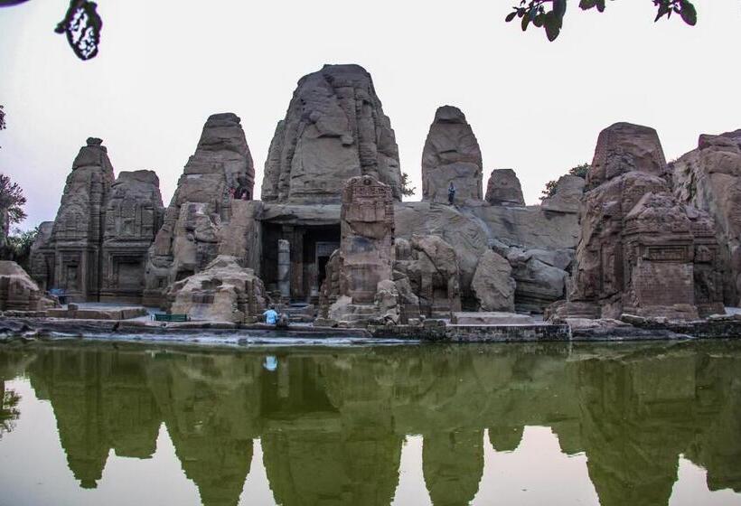 Prakriti Aalay   Riverside Mountain View Boutique Eco Resort