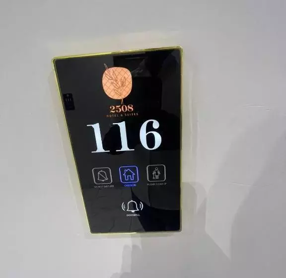 2508 Hotel And Suites