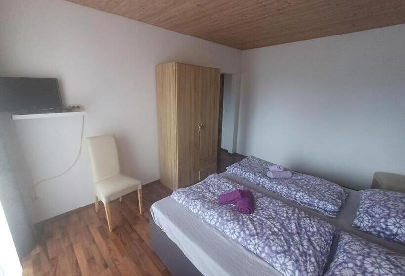 הוסטל Gasthof Kollmeder