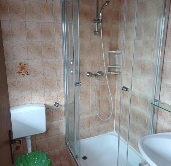 הוסטל Gasthof Kollmeder