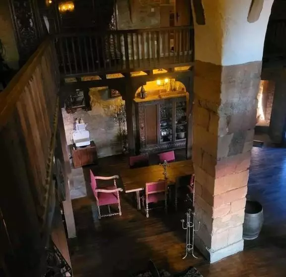 ベッドアンドブレックファースト Burg Hermannstein Rittersaal