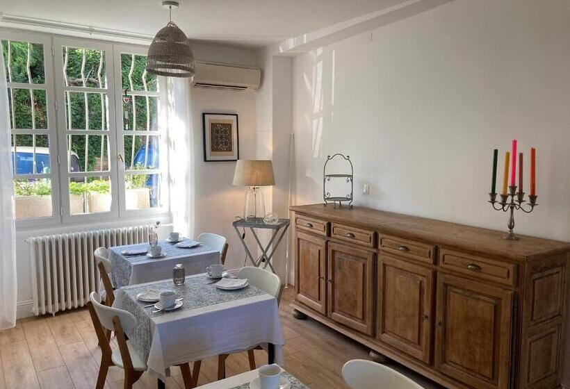 مبيت وإفطار Le Tresor De Cordes