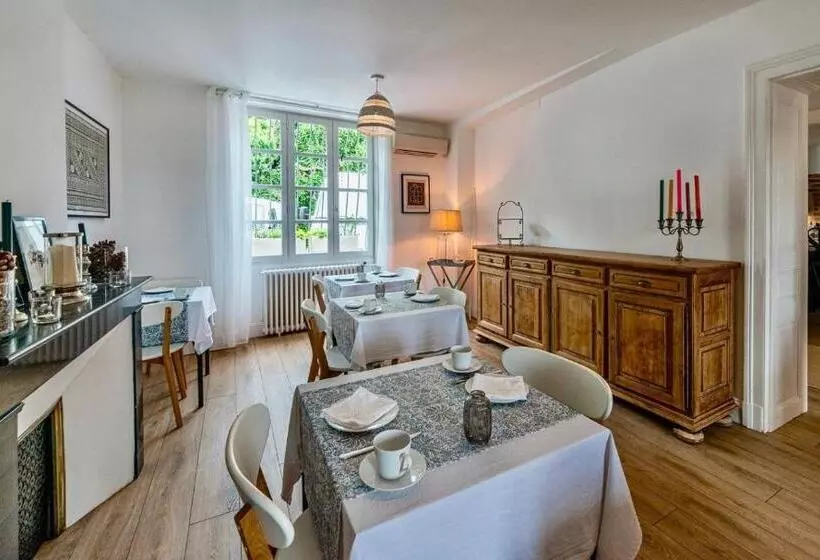 Aamiaismajoitus (B&B) Le Tresor De Cordes