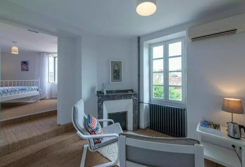 Aamiaismajoitus (B&B) Le Tresor De Cordes