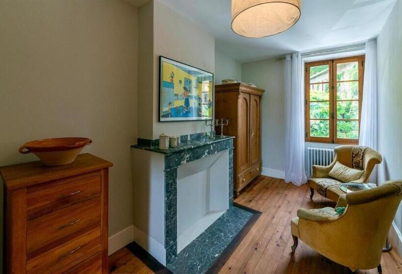 مبيت وإفطار Le Tresor De Cordes