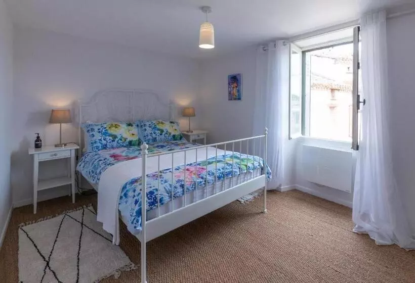 Aamiaismajoitus (B&B) Le Tresor De Cordes