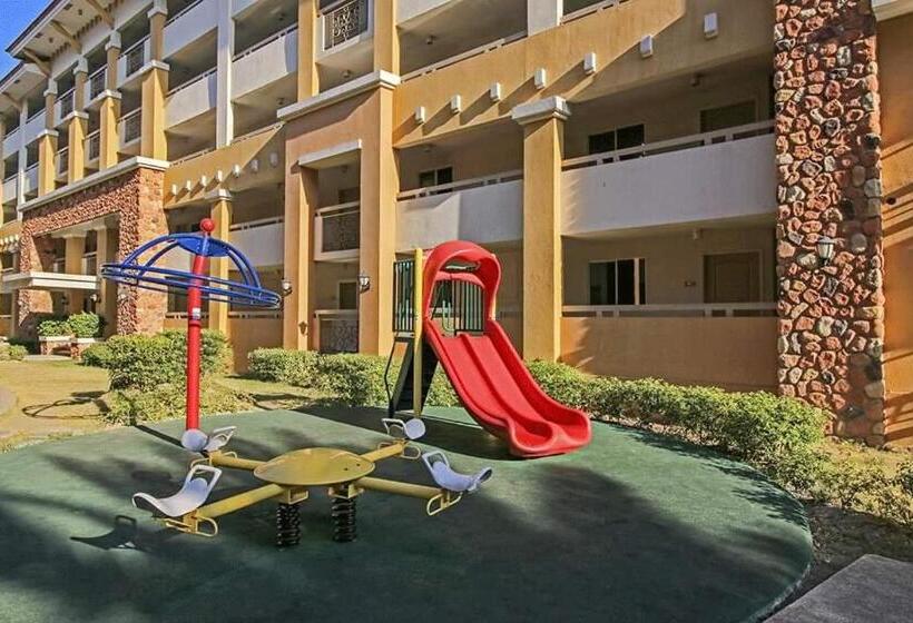 Feels Like Homie Staycation