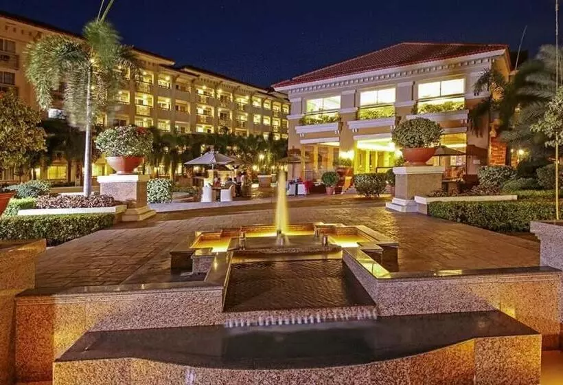 Feels Like Homie Staycation